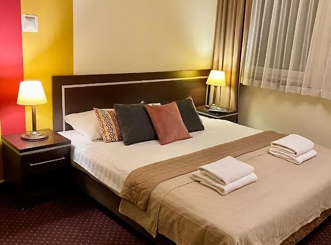 Gromada בית הארחה